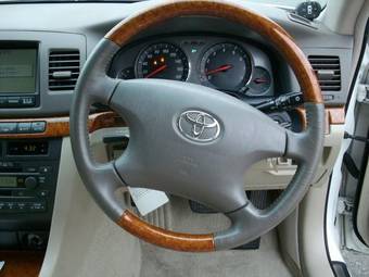 2003 Toyota Mark II Pictures