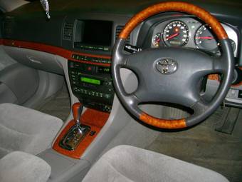 2003 Toyota Mark II Pictures