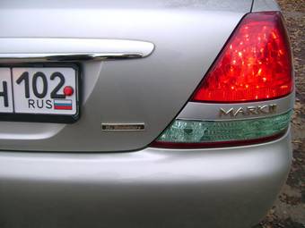 2003 Toyota Mark II Images