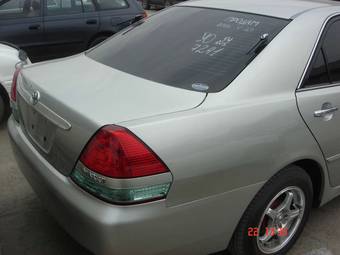 2003 Toyota Mark II Photos