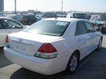 2003 Toyota Mark II Photos
