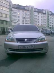 2003 Toyota Mark II Photos