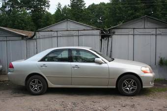 2003 Toyota Mark II Photos