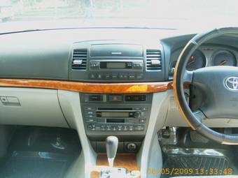 2003 Toyota Mark II Photos