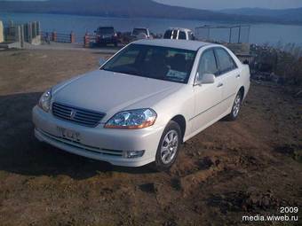 2003 Toyota Mark II Photos