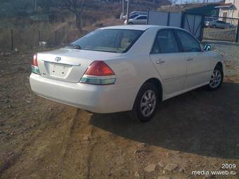2003 Toyota Mark II Photos