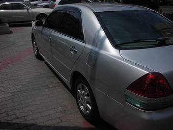 2003 Toyota Mark II Pictures
