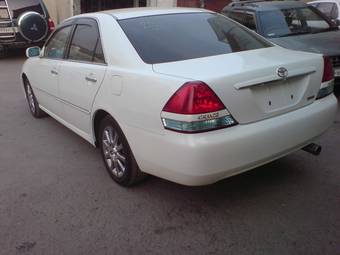 2003 Toyota Mark II Pictures