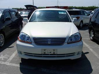 2003 Toyota Mark II Pictures