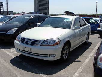 2003 Toyota Mark II Photos