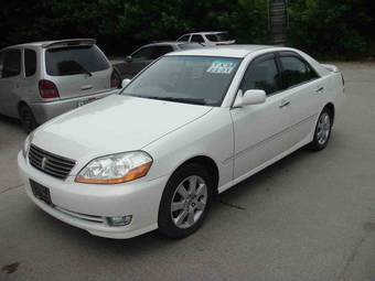 2003 Toyota Mark II Photos