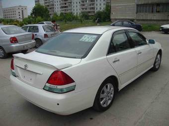 2003 Toyota Mark II Photos