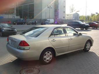 2003 Toyota Mark II Photos