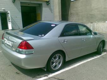 2003 Toyota Mark II Photos