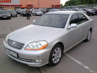 2003 Toyota Mark II Photos