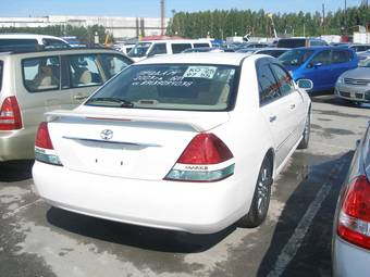 2003 Toyota Mark II Photos