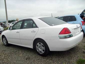 2003 Toyota Mark II Photos