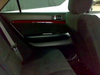 2003 Toyota Mark II Photos