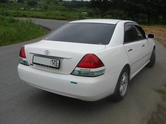 2003 Toyota Mark II Photos