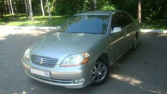 2003 Toyota Mark II Photos