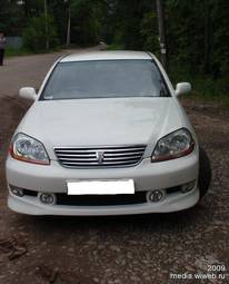 2003 Toyota Mark II Photos