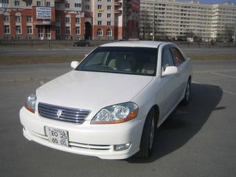 2003 Toyota Mark II Pictures