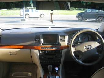 2003 Toyota Mark II Photos
