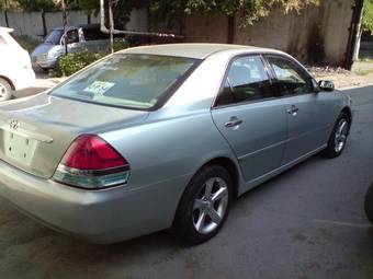 2003 Toyota Mark II Photos