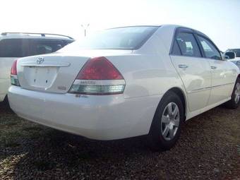 2003 Toyota Mark II Photos