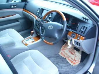 2003 Toyota Mark II Photos