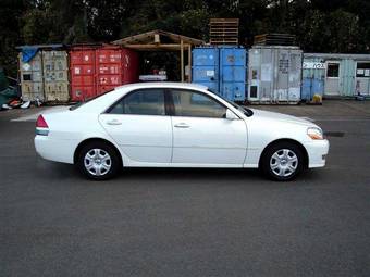 2003 Toyota Mark II Photos