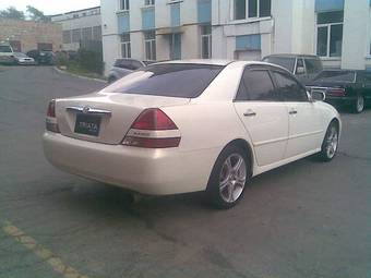 2003 Toyota Mark II Photos