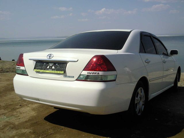 2004 Toyota Mark II