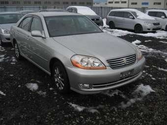 2004 Toyota Mark II Images