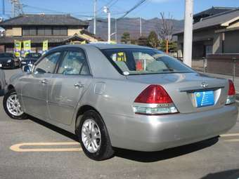 2004 Toyota Mark II Pictures