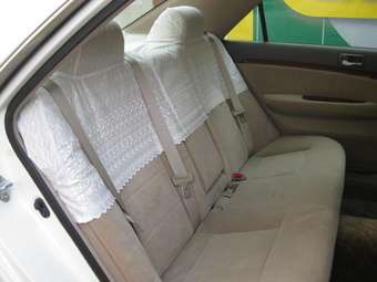 2004 Toyota Mark II Images