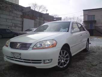 2004 Toyota Mark II Photos