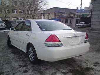 2004 Toyota Mark II Pictures