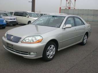 2004 Toyota Mark II Photos