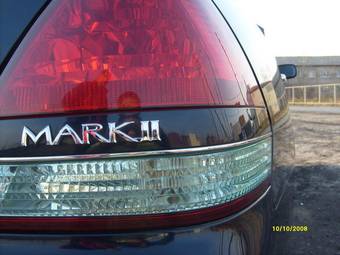 2004 Toyota Mark II Pictures