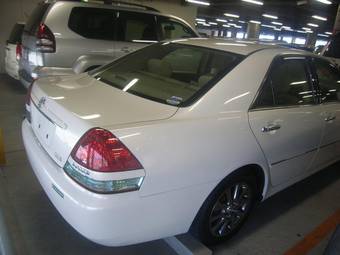 2004 Toyota Mark II Photos