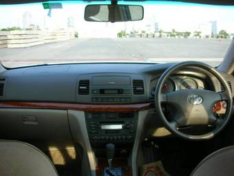 2004 Toyota Mark II Pictures