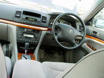 2004 Toyota Mark II Images