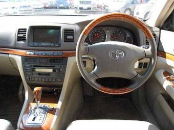 2004 Toyota Mark II Pictures