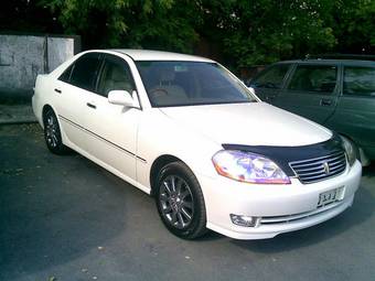 2004 Toyota Mark II Photos