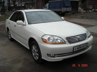 2004 Toyota Mark II Photos