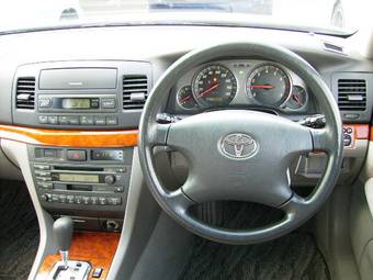 2004 Toyota Mark II Photos