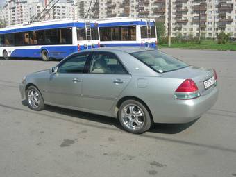 2004 Toyota Mark II Photos