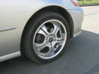 2004 Toyota Mark II Photos