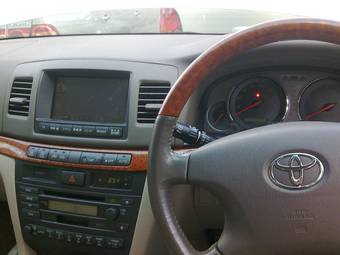 2004 Toyota Mark II Pictures